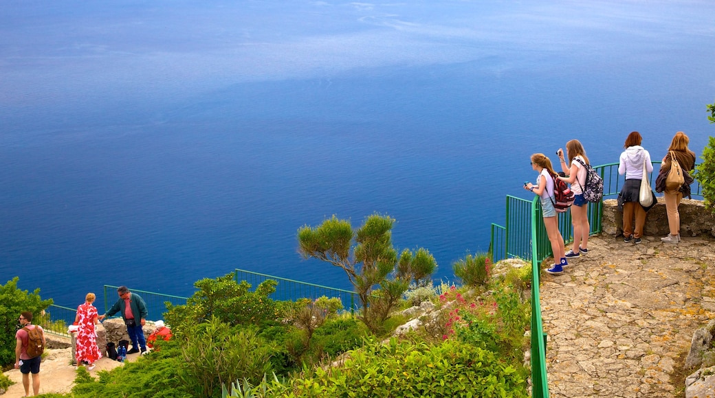Monte Solaro que incluye vistas, vistas generales de la costa y una bahía o puerto