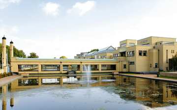 デン ハーグ市美術館 デン ハーグ エクスペディア デン ハーグ市美術館 デン ハーグ エクスペディア