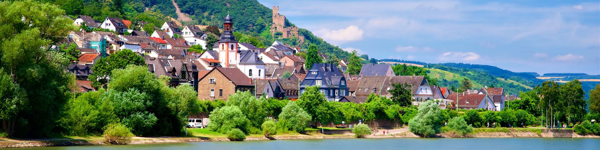 Trechtingshausen which includes a coastal town
