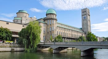 Deutsches Museum which includes heritage architecture, a river or creek and a bridge