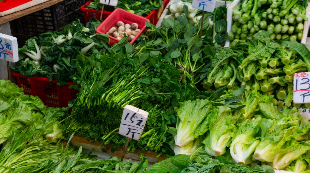 Shek O showing food and markets