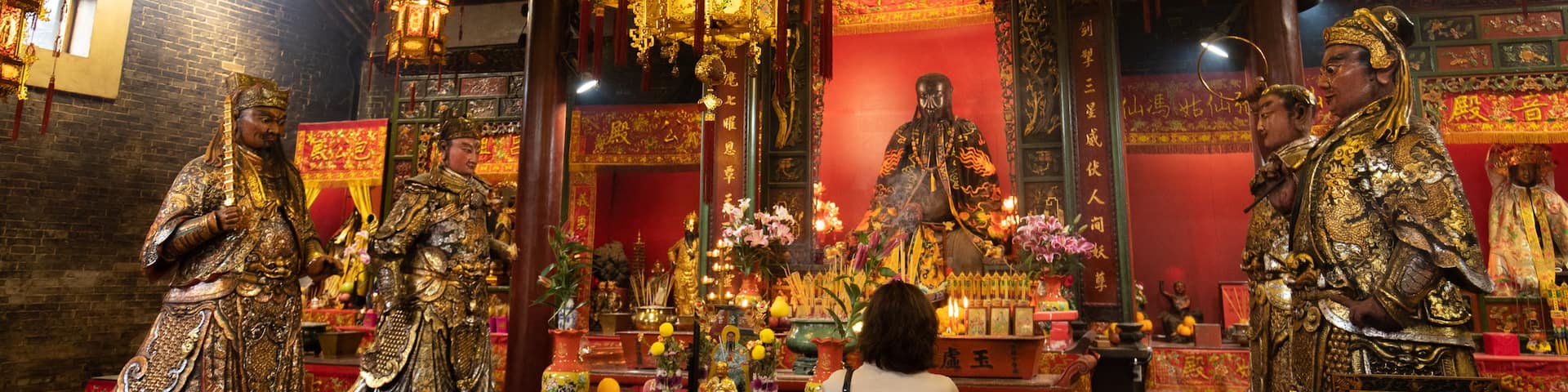 Pak Tai Temple showing interior views, heritage elements and a temple or place of worship