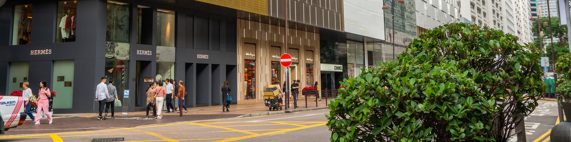Harbour City which includes signage, a city and street scenes