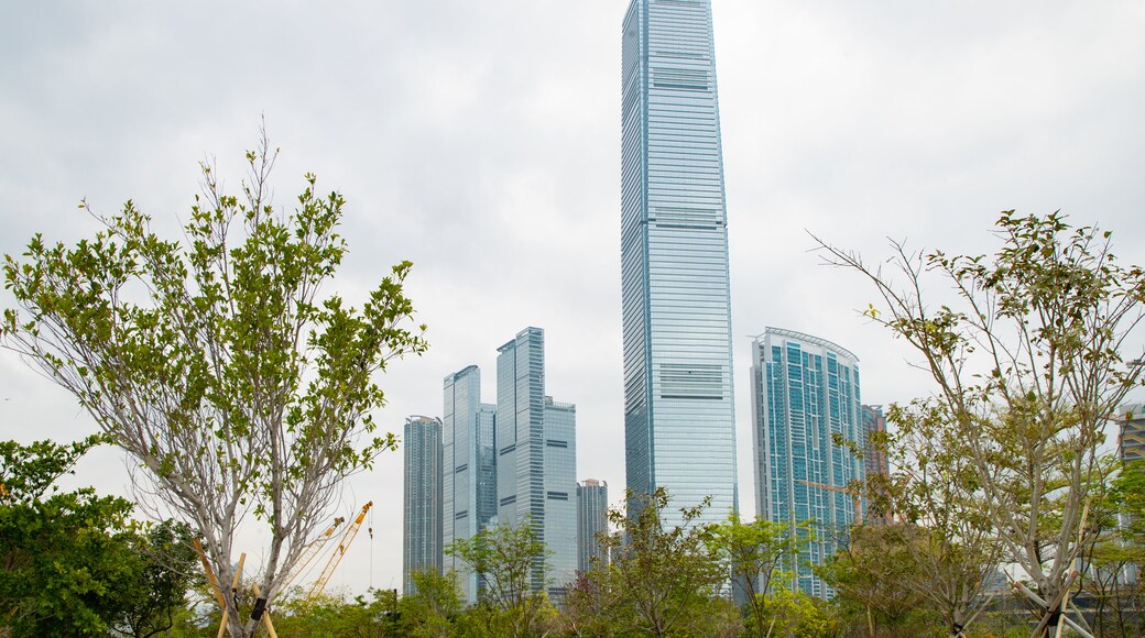 International Commerce Centre featuring a skyscraper and a city