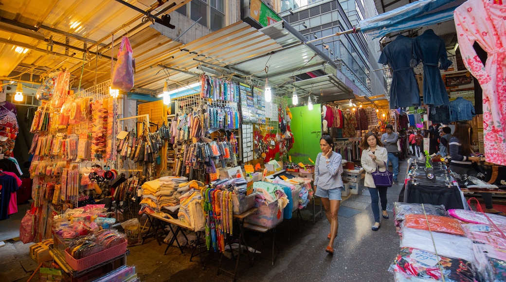 Li Yuen Street Market