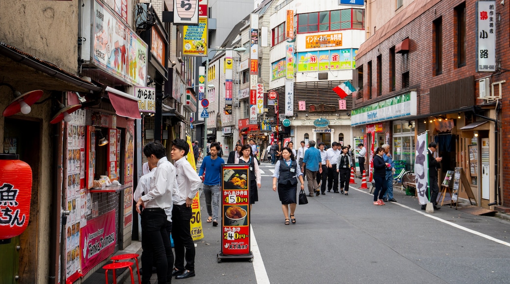 Toshima showing street scenes