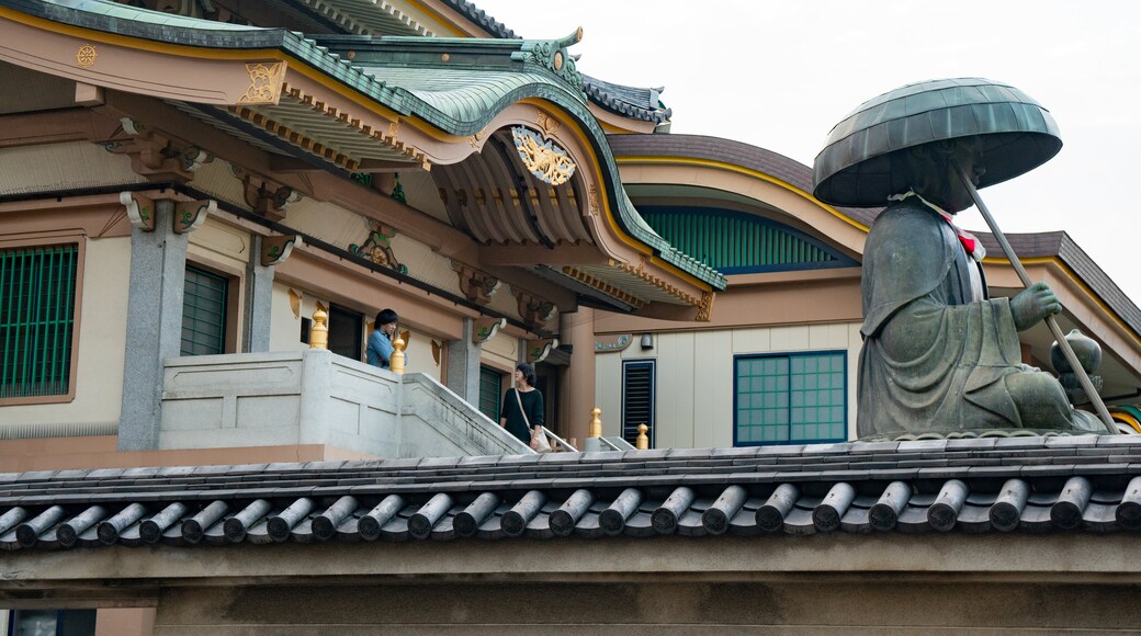 Shinshoji Temple