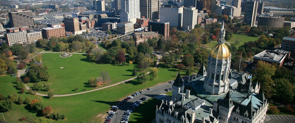 Hartford inclusief cbd, een kerk of kathedraal en een stad