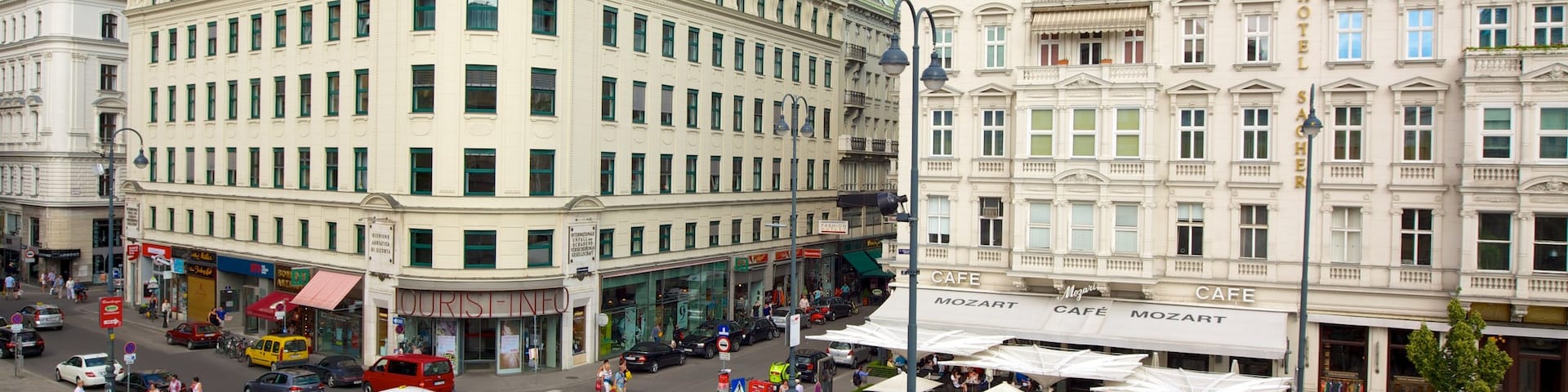 Albertina showing street scenes and a city
