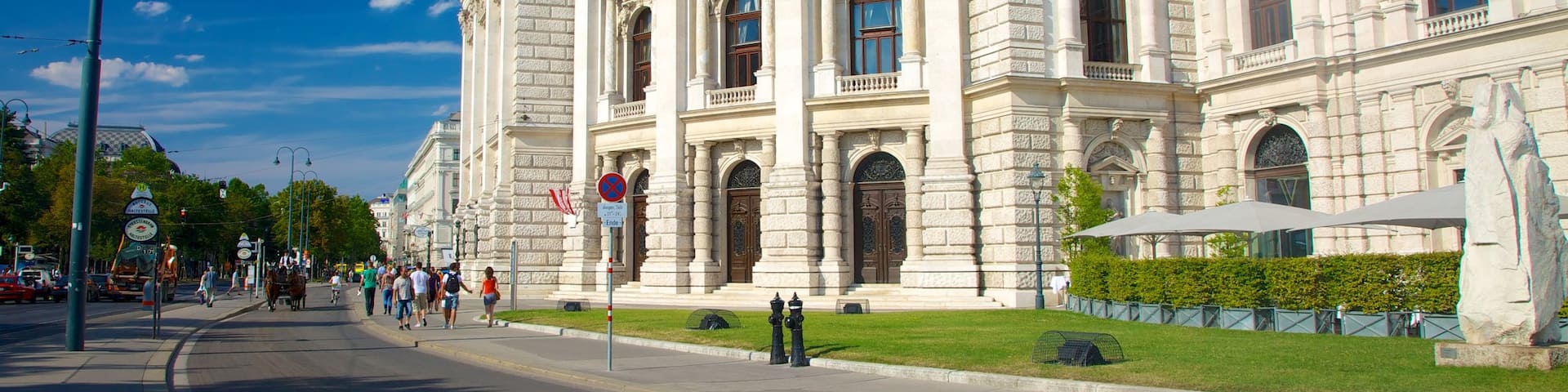 ブルク劇場 フィーチャー 遺跡, 劇場シーン と 遺跡・遺産