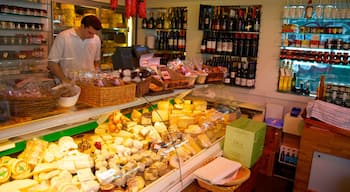 Naschmarkt mettant en vedette marchés, vues intérieures et nourriture