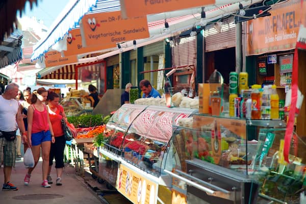 Naschmarkt mit einem StraĂenszenen, MĂ€rkte und Speisen