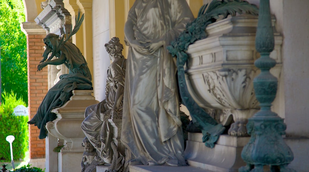 Cemitério Central mostrando arquitetura de patrimônio, um cemitério e uma estátua ou escultura