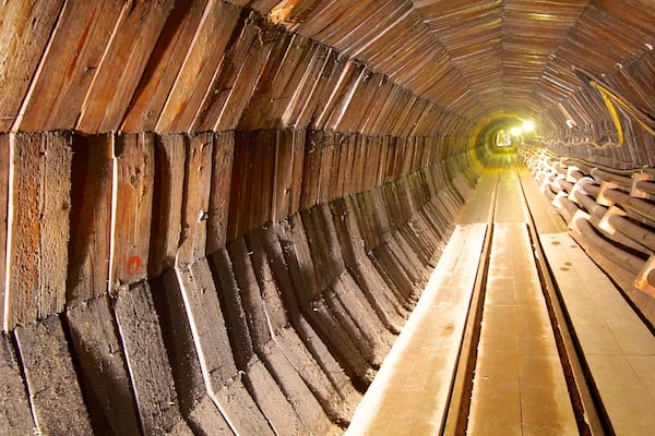 Salzbourg qui includes articles ferroviaires et vues intérieures