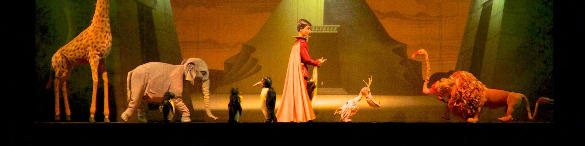 Salzburg featuring theatre scenes, interior views and performance art