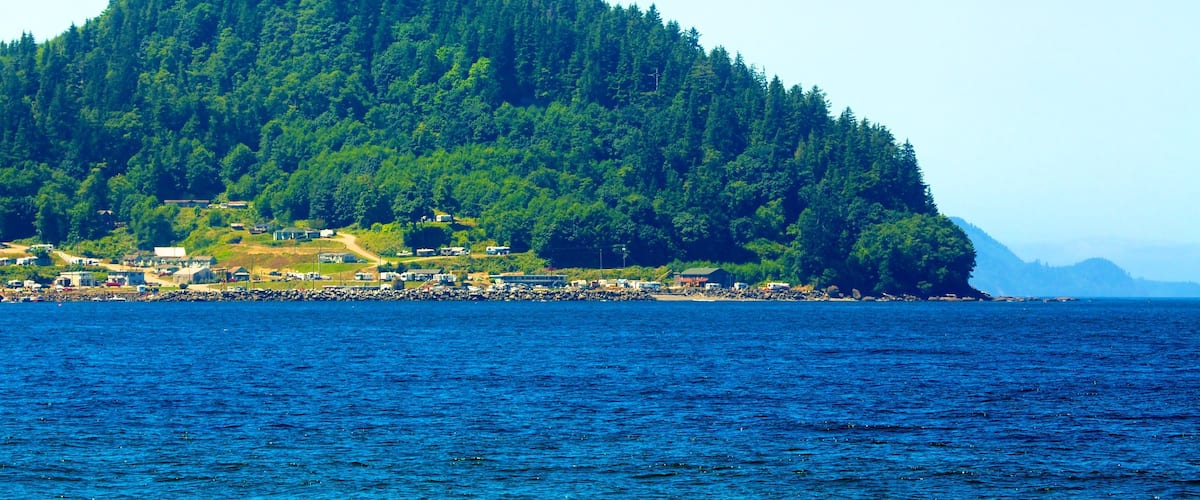 Clallam Bay montrant panoramas, vues littorales et ville cĂŽtiĂšre