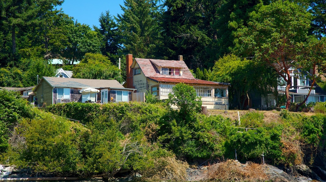 Orcas Island bevat een huis en een klein stadje of dorpje