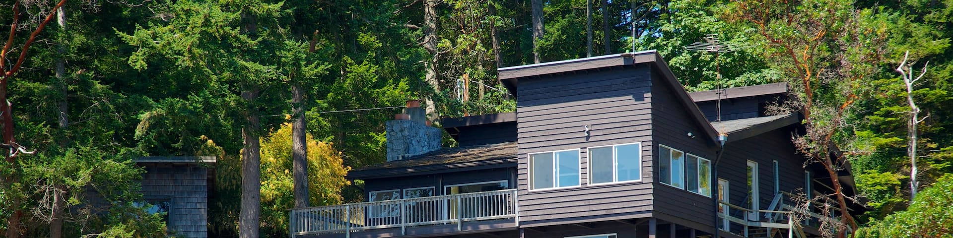 Orcas Island featuring a house