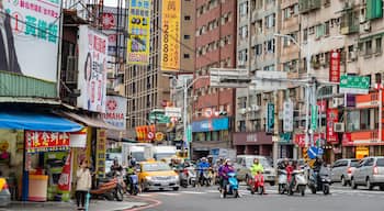 Banqiao showing street scenes and motorcycle riding