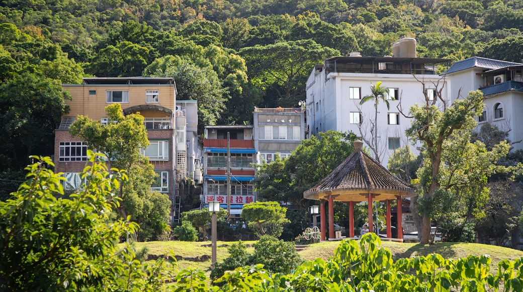 Beitou featuring a small town or village and a garden