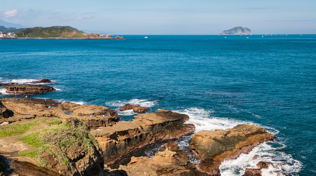 Ruifang which includes general coastal views and rocky coastline