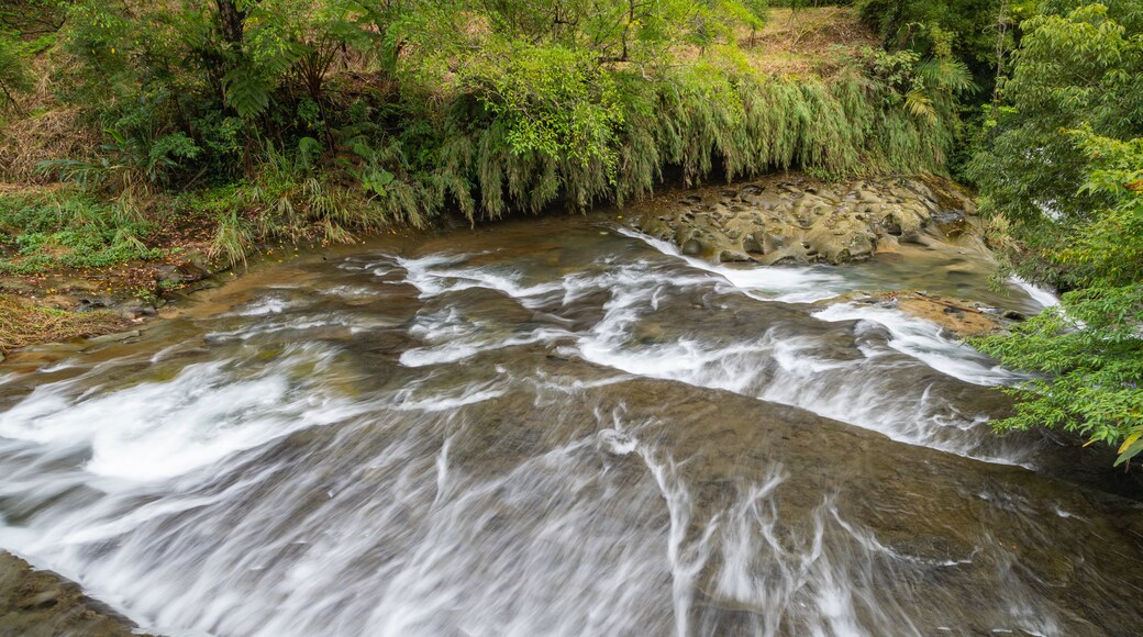 Shifen Waterfall