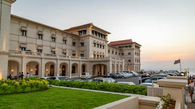 Colombo showing heritage elements and a sunset