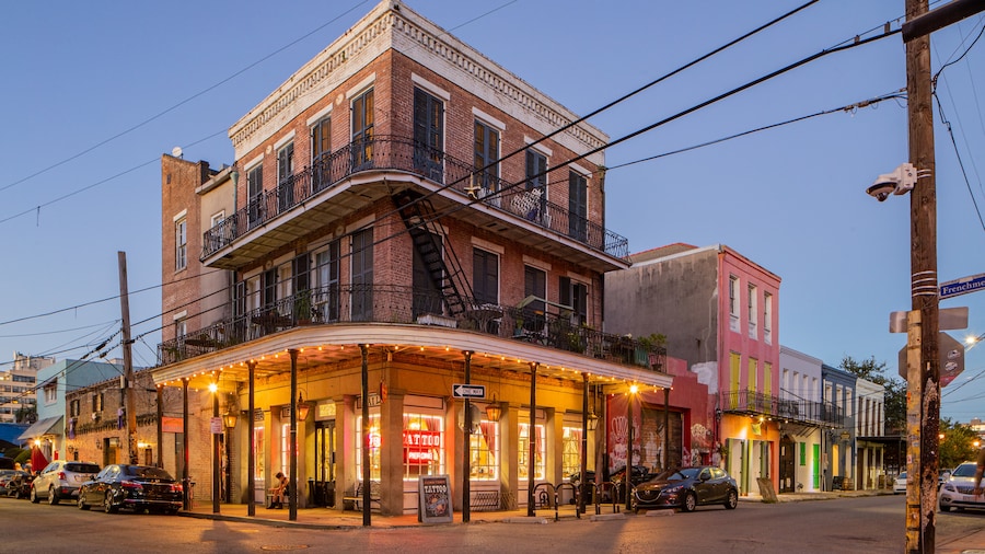 Frenchmen Street featuring street scenes and night scenes