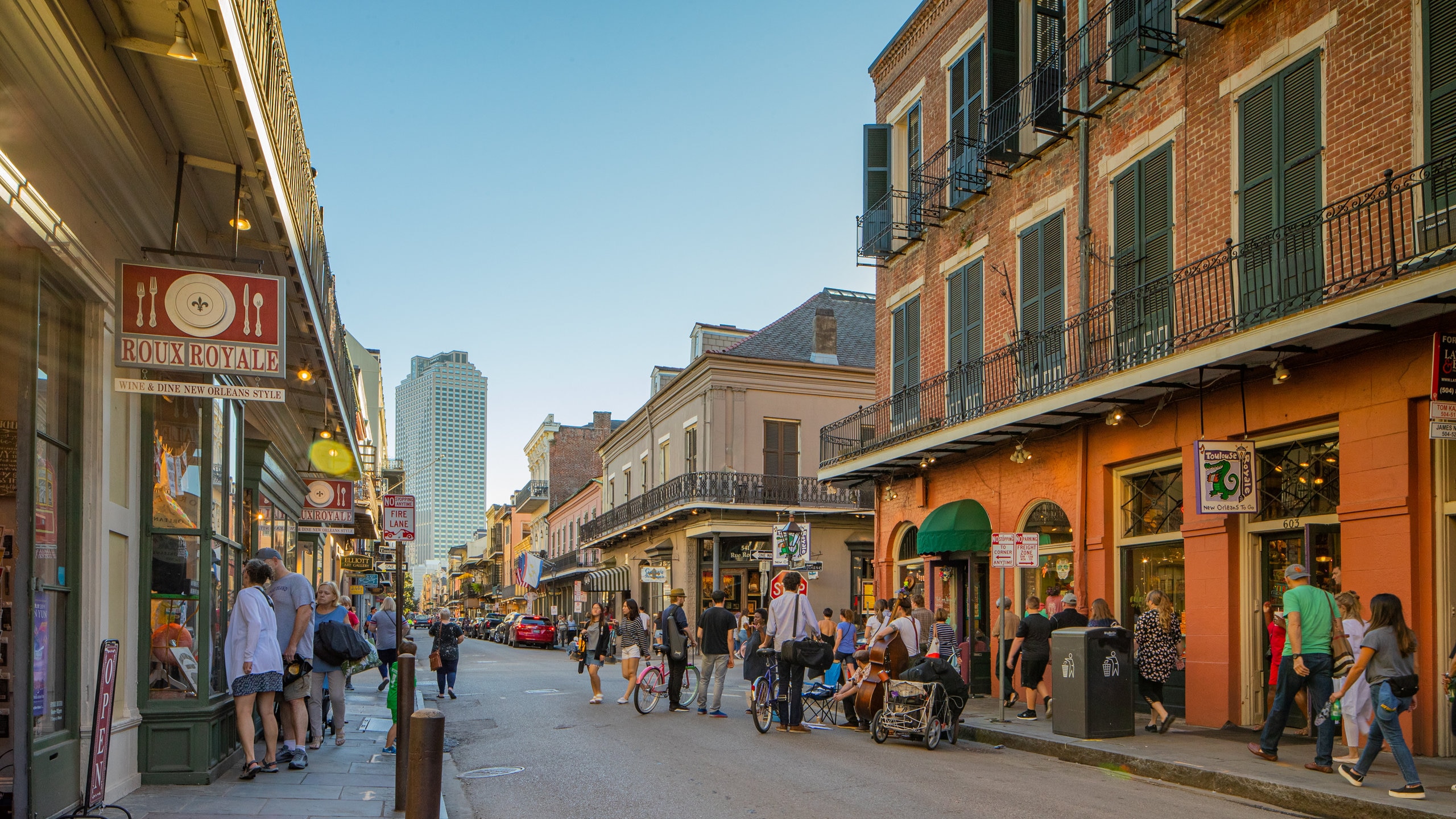 where do the local go in new orleans