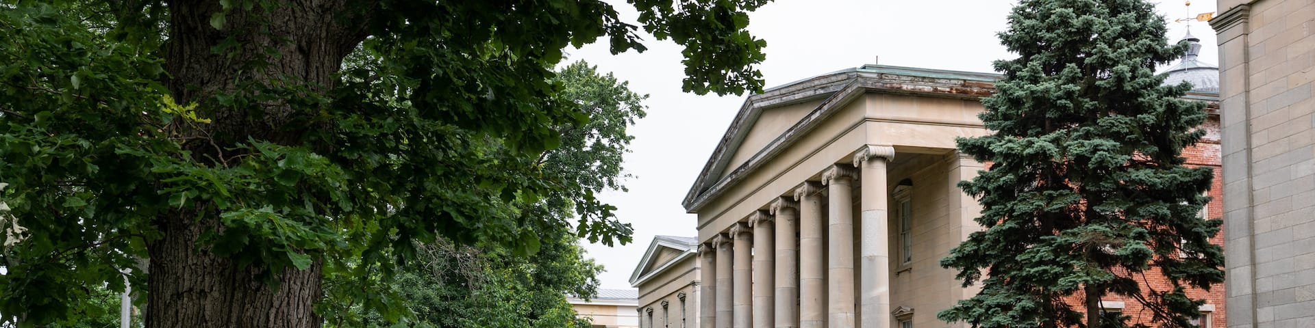 Snug Harbor Cultural Center and Botanical Garden which includes a park and heritage architecture