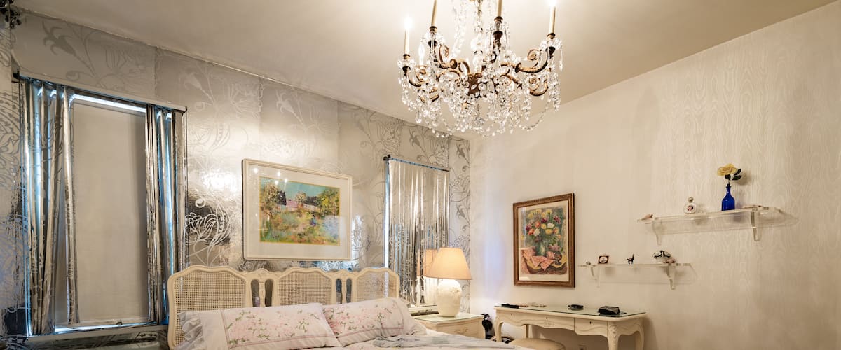 Louis Armstrong House which includes interior views, a house and heritage elements