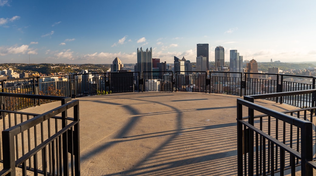 South Shore showing a sunset, views and a city