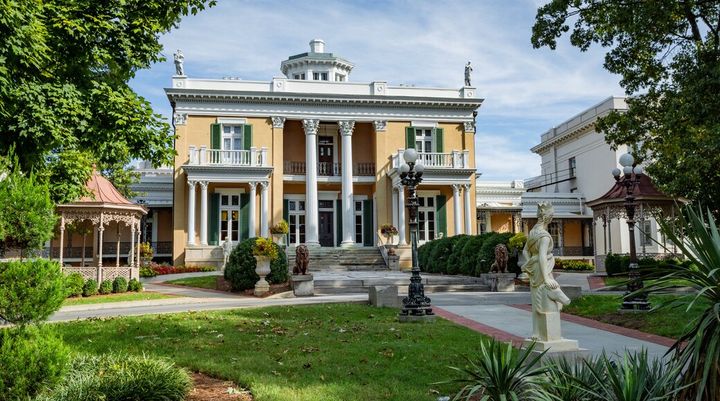 Hillsboro Village