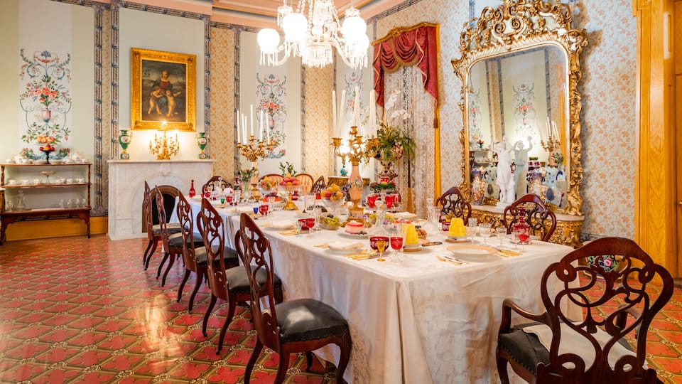 Belmont Mansion featuring a house, interior views and heritage elements