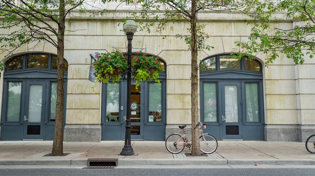 Nashville Public Library