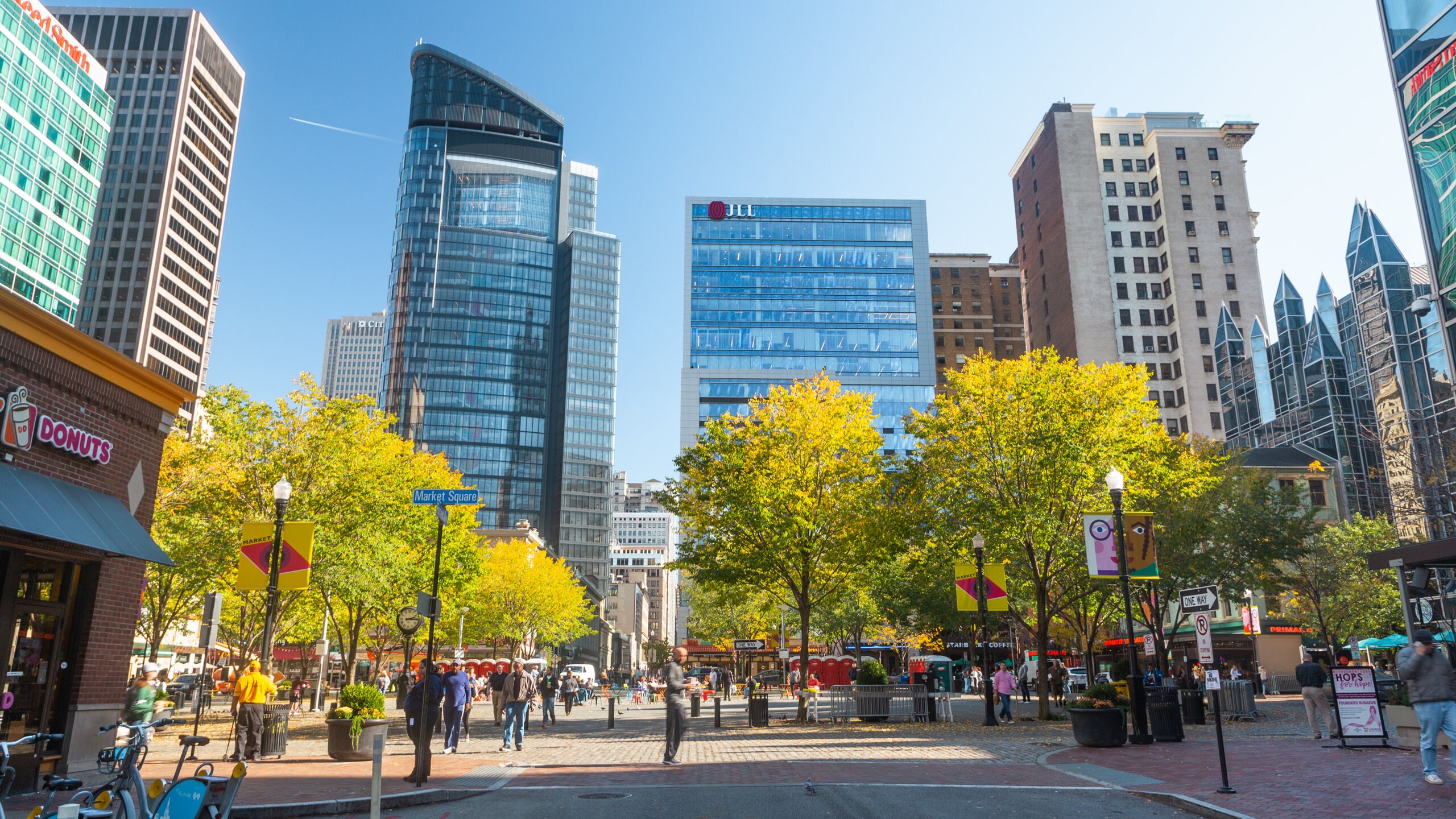 The Best Hotels Closest To Market Square In Downtown Pittsburgh For