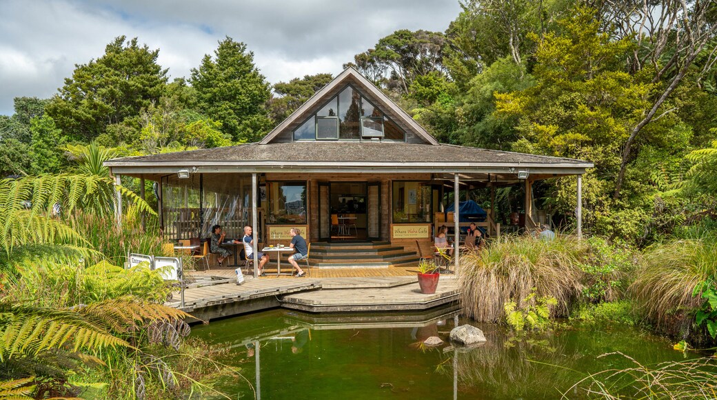 Waitangi Treaty Grounds featuring a pond