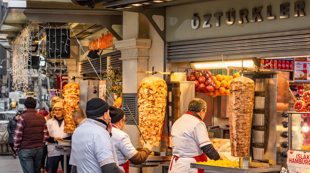 Taksim which includes markets, food and street scenes