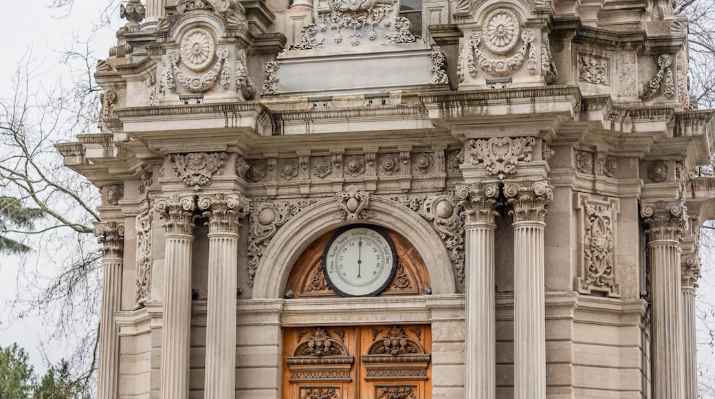 Dolmabahce Clock Tower which includes heritage elements