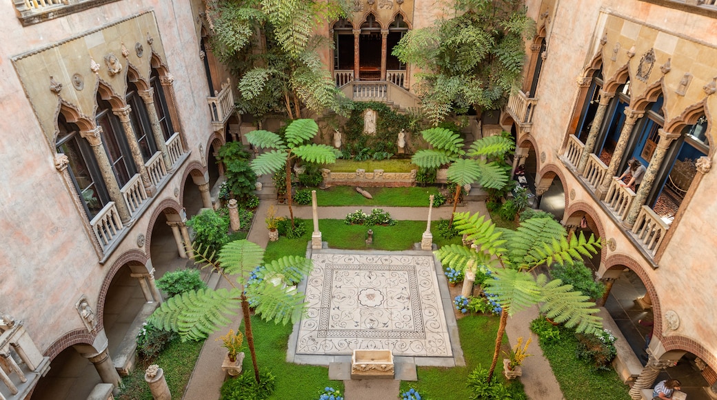 Isabella Stewart Gardner Museum featuring a garden and heritage elements