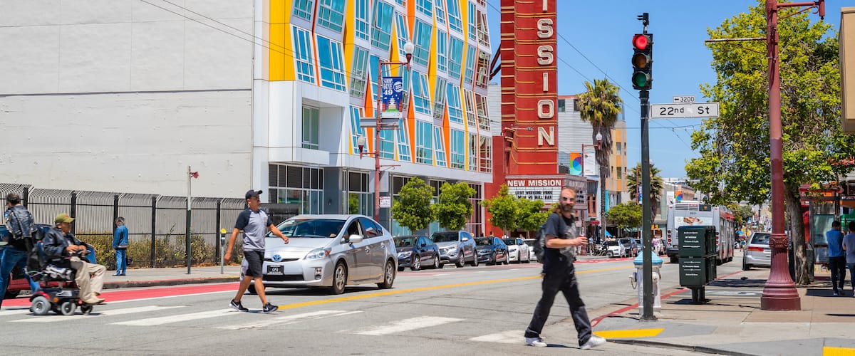 Mission District featuring street scenes