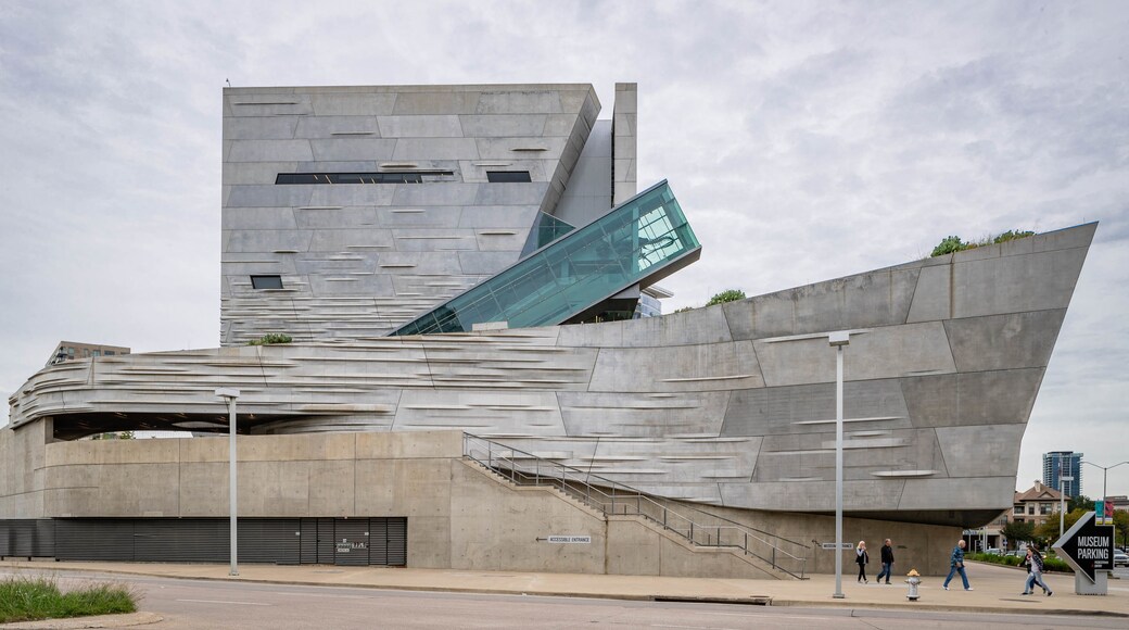 Perot Museum of Nature and Science featuring modern architecture