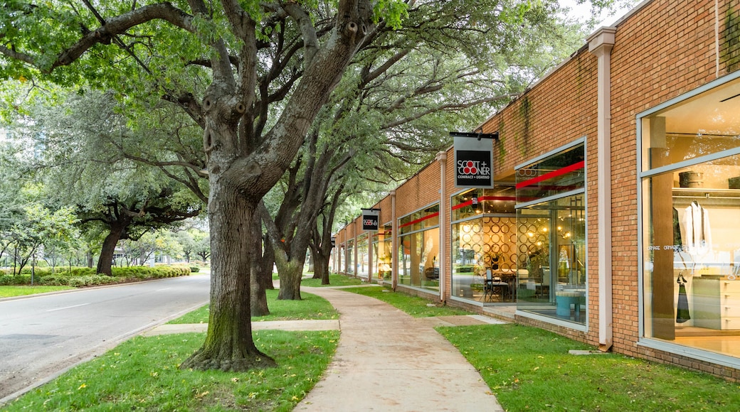 Dallas Design District showing signage