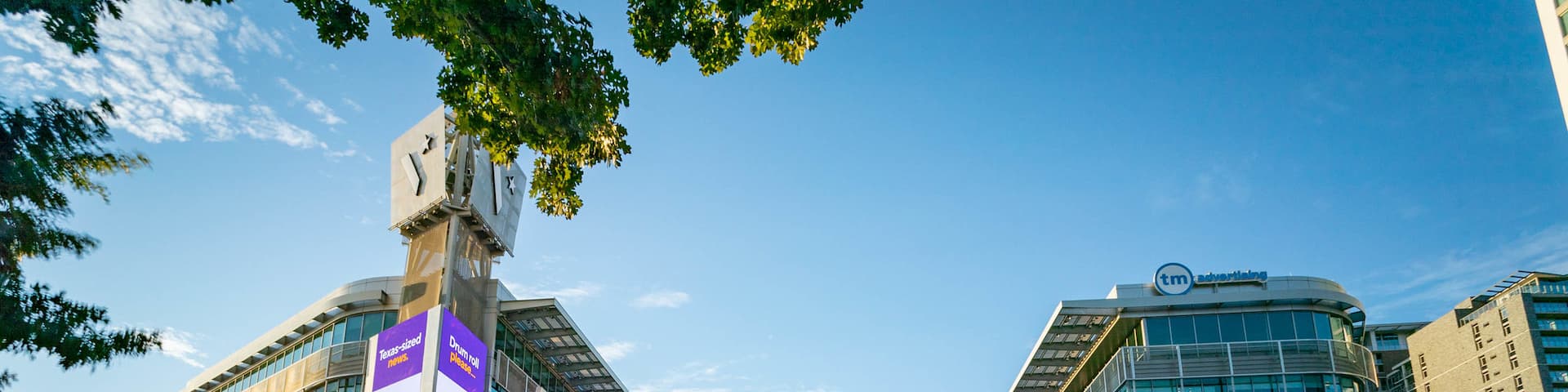 Victory Park featuring a sunset