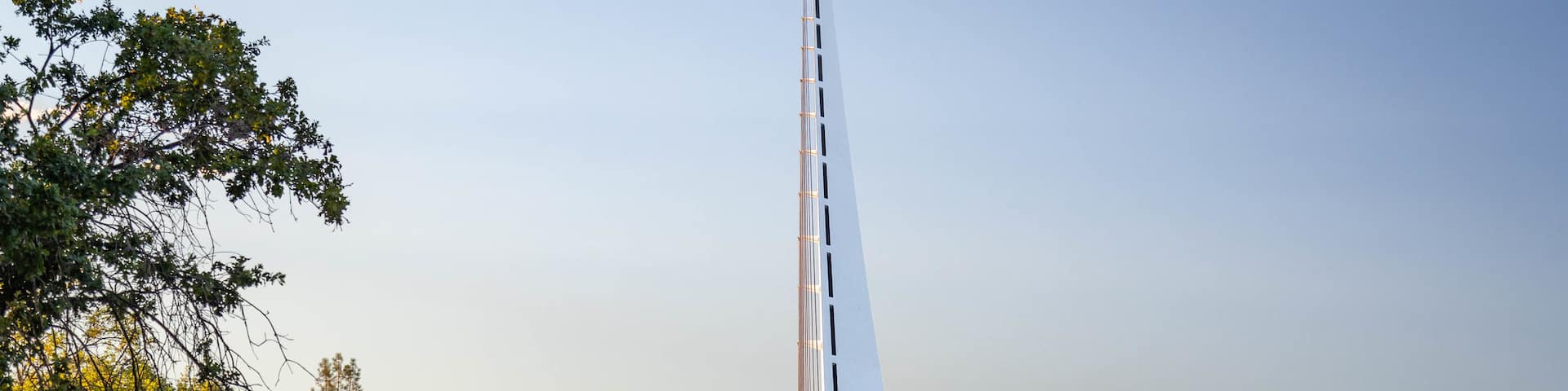 Sundial Bridge showing a sunset and a bridge