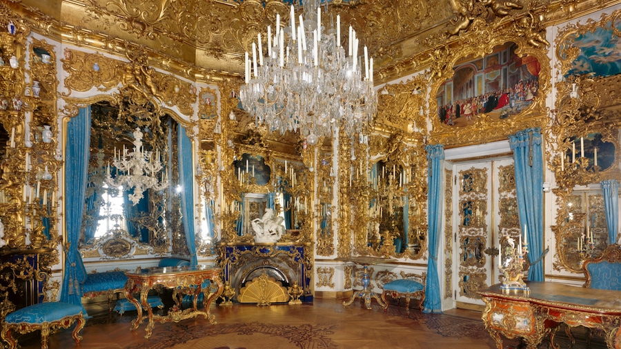 Linderhof Palace showing interior views, heritage elements and a castle