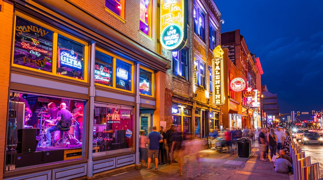 Nashville Broadway showing night scenes, nightlife and street scenes