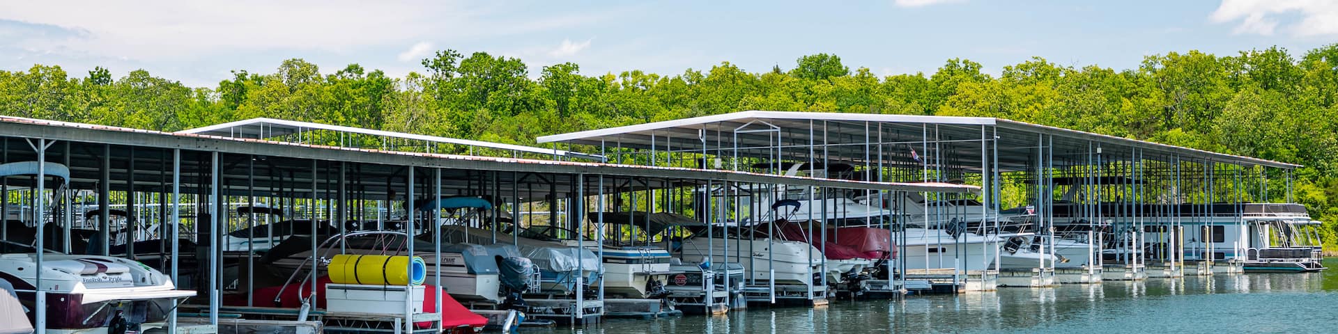 State Park Marina showing a bay or harbor