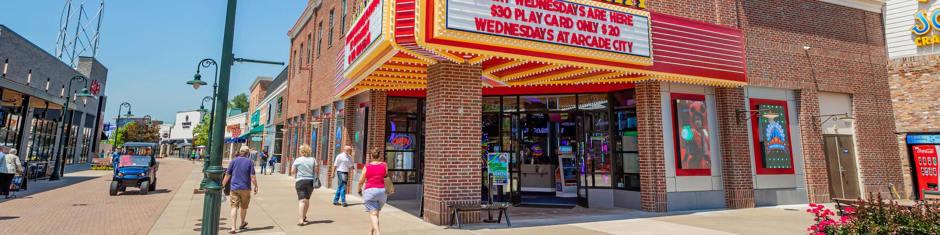 Branson Landing which includes signage and street scenes