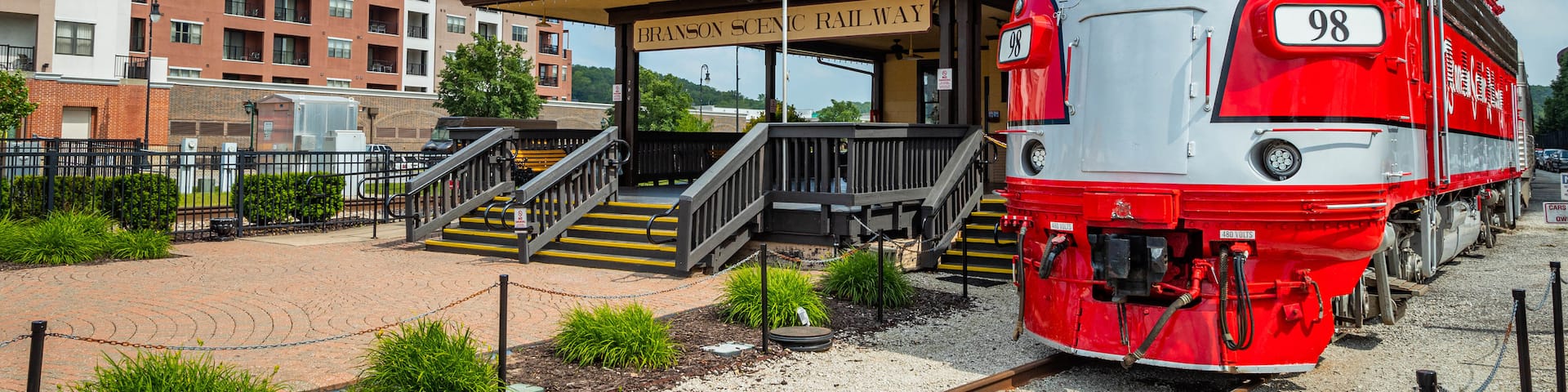 Branson\'s Scenic Railway showing railway items